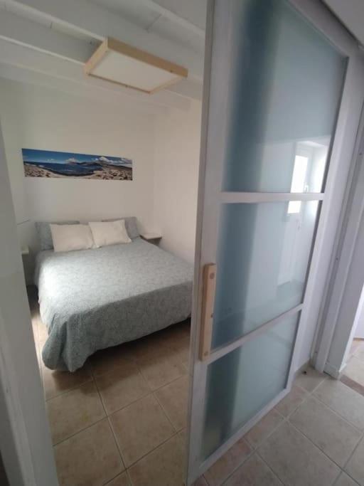 شقة Famara, Apto. En Zona Tranquila A 200M Del Mar. المظهر الخارجي الصورة